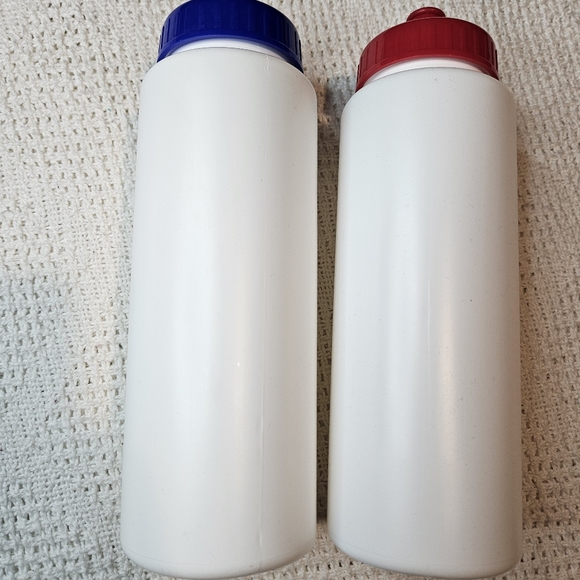 32OZ Wht Reusable Water Bottle Sports Push Pull Cap LOT OF 2 *BUY MORE/SAVE MORE - Picture 7 of 8